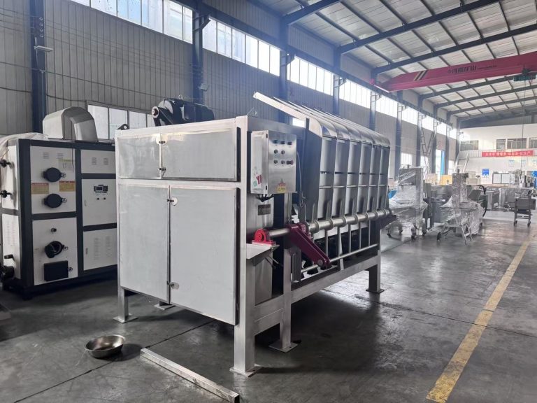 Machine à dépiler le porc : capacité de 60 à 600 porcs/heure, adaptée aux petites et grandes lignes d'abattage.